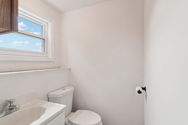 23460 W North Lakewood Lane, Lake Zurich, IL 60047