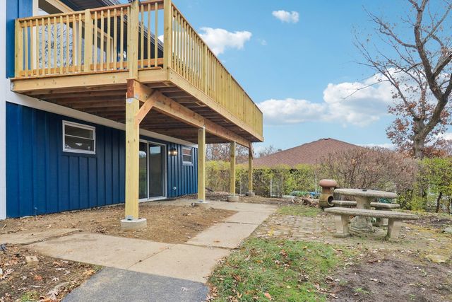 23460 W North Lakewood Lane, Lake Zurich, IL 60047