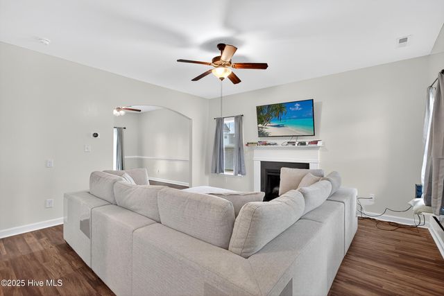 306 Emma Court, Jacksonville, NC 28540