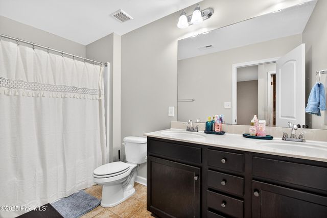 306 Emma Court, Jacksonville, NC 28540