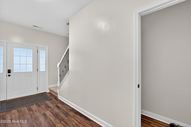 306 Emma Court, Jacksonville, NC 28540