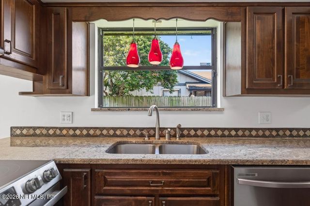 9761 SHARING CROSS Drive, Jacksonville, FL 32257