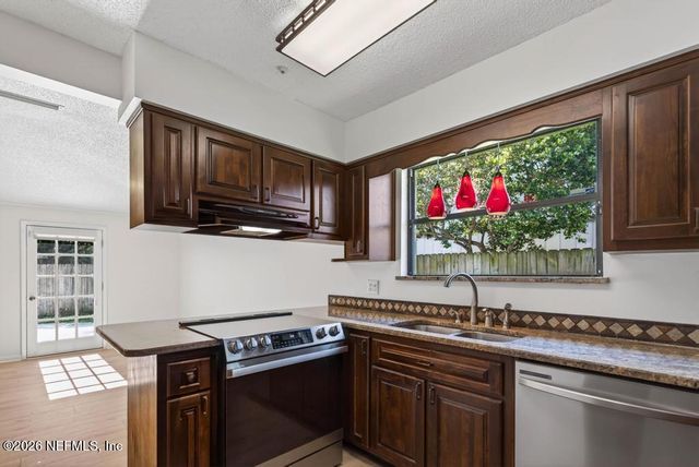 9761 SHARING CROSS Drive, Jacksonville, FL 32257