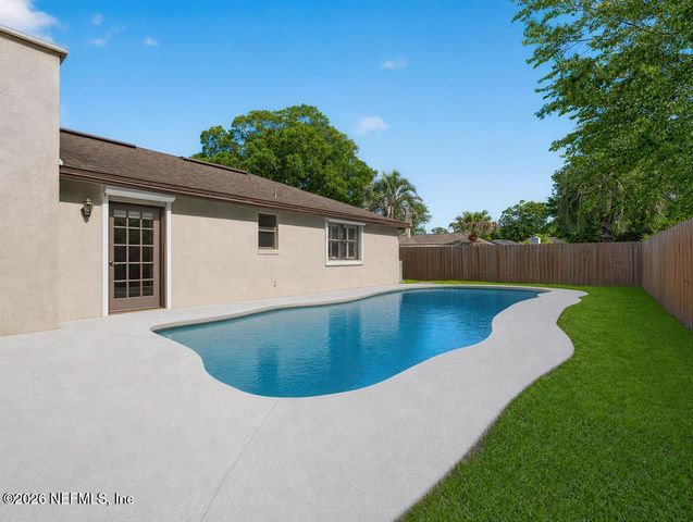 9761 SHARING CROSS Drive, Jacksonville, FL 32257
