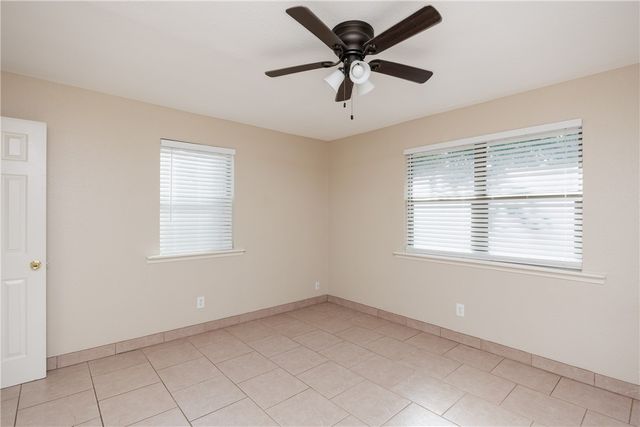 3830 Jamaica Dr, Corpus Christi, TX 78418