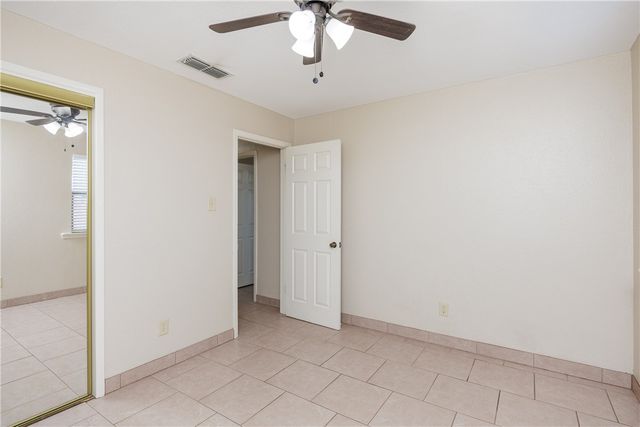 3830 Jamaica Dr, Corpus Christi, TX 78418