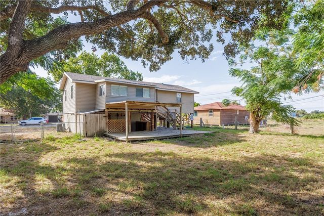 3830 Jamaica Dr, Corpus Christi, TX 78418