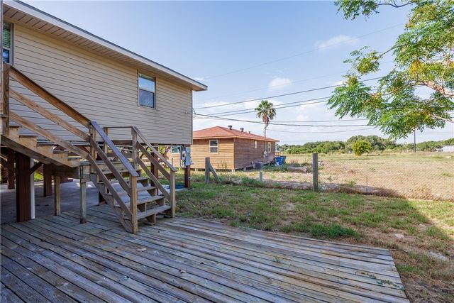3830 Jamaica Dr, Corpus Christi, TX 78418