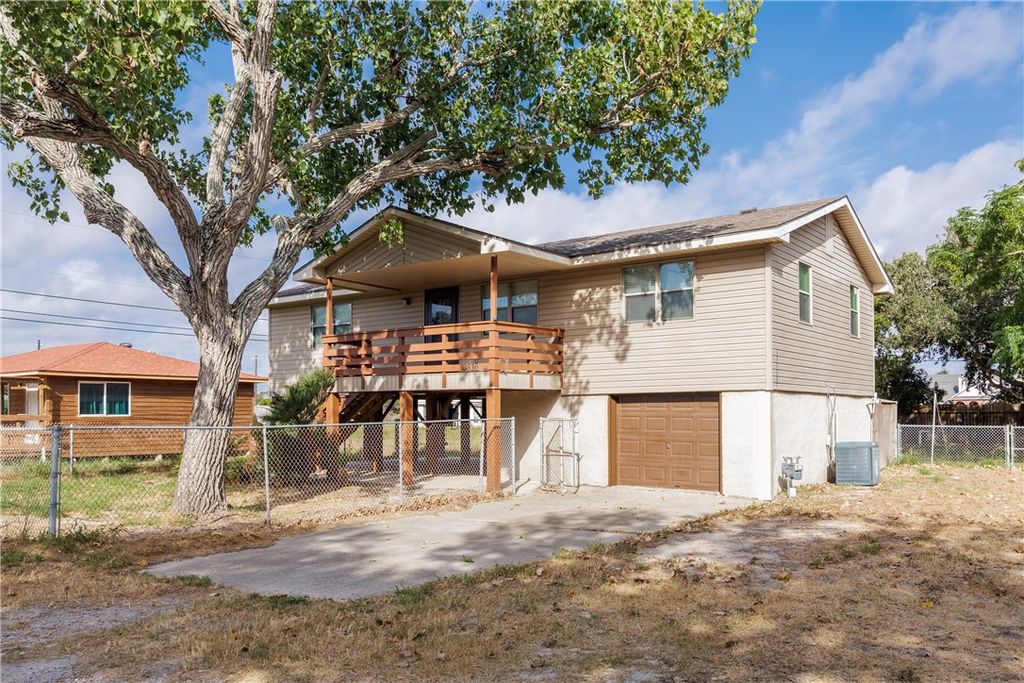 3830 Jamaica Dr, Corpus Christi, TX 78418 — photo 3