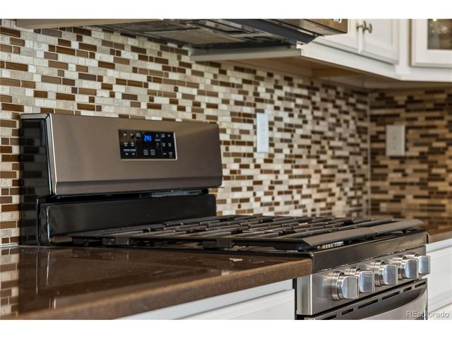 24347 E Long Dr, Aurora, CO 80016
