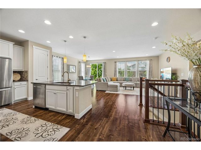 24347 E Long Dr, Aurora, CO 80016