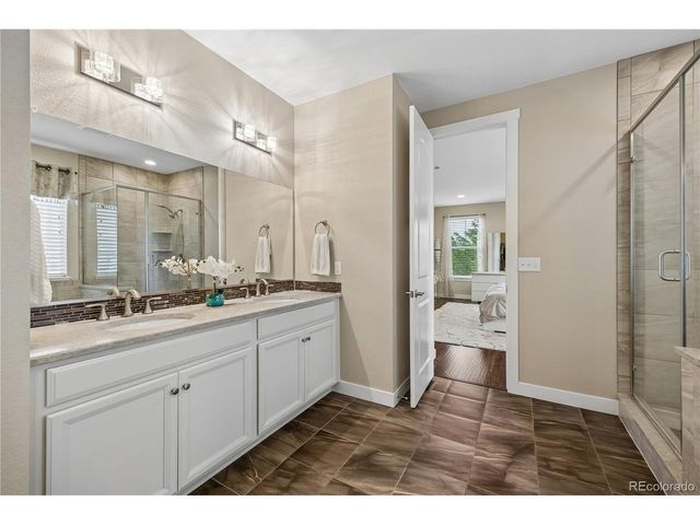24347 E Long Dr, Aurora, CO 80016
