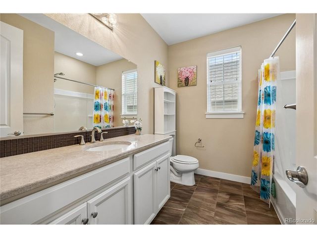 24347 E Long Dr, Aurora, CO 80016