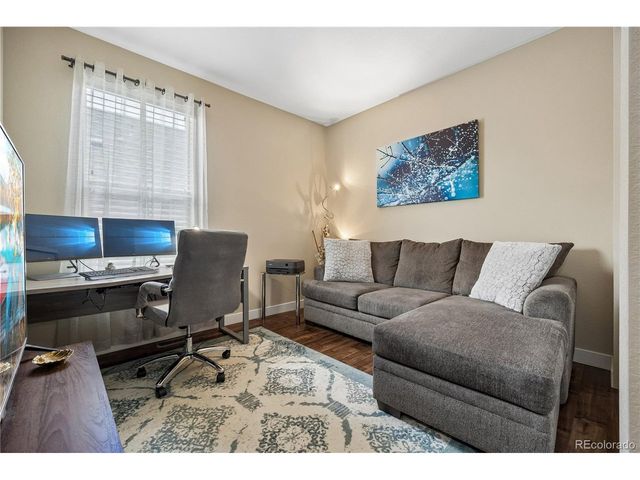 24347 E Long Dr, Aurora, CO 80016