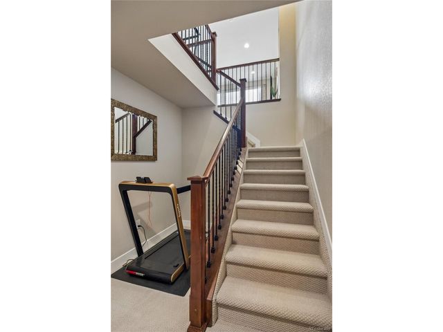 24347 E Long Dr, Aurora, CO 80016