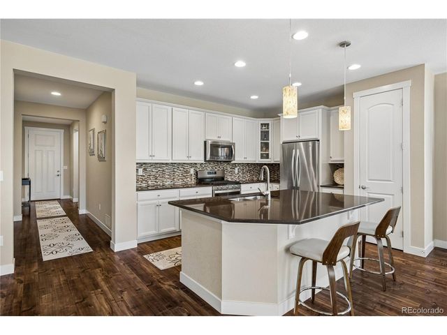 24347 E Long Dr, Aurora, CO 80016