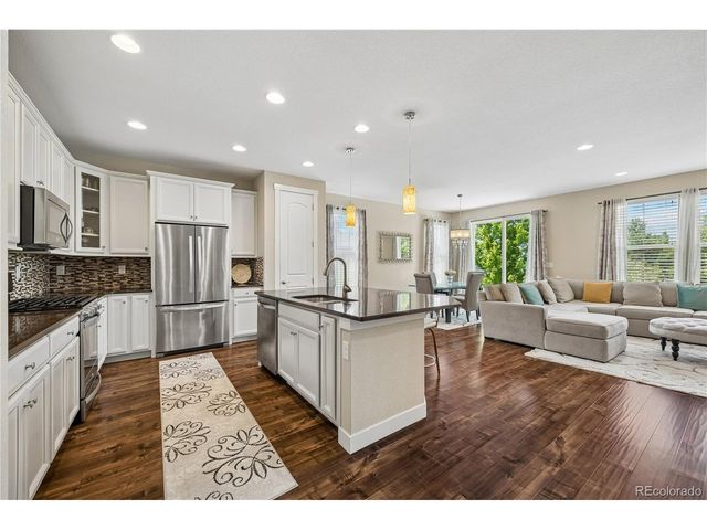 24347 E Long Dr, Aurora, CO 80016