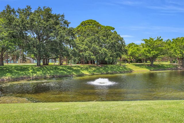 1119 11th Lane, Palm Beach Gardens, FL 33418