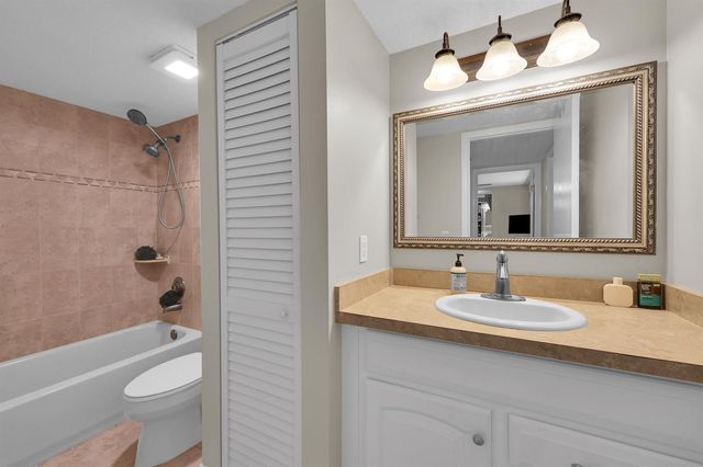 1119 11th Lane, Palm Beach Gardens, FL 33418