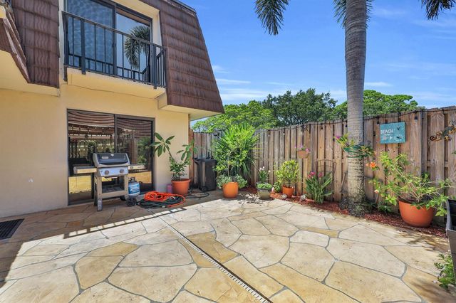 1119 11th Lane, Palm Beach Gardens, FL 33418