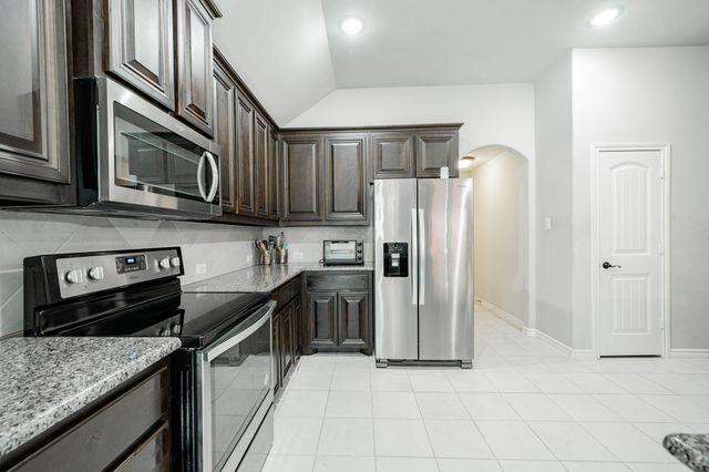 1912 Sunflower Drive, Glenn Heights, TX 75154