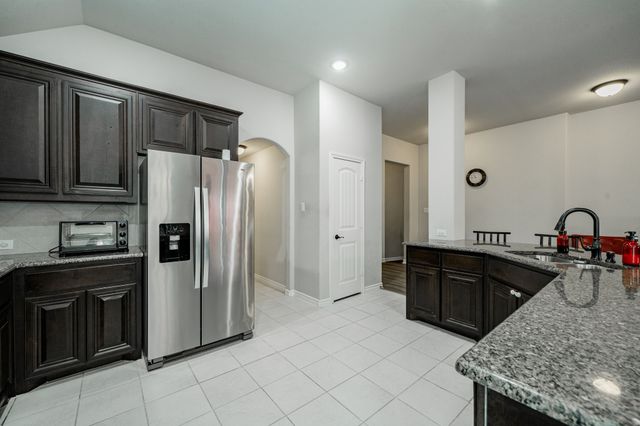 1912 Sunflower Drive, Glenn Heights, TX 75154