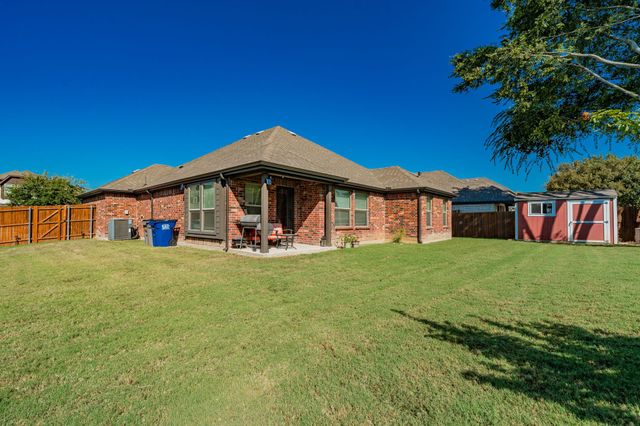 1912 Sunflower Drive, Glenn Heights, TX 75154