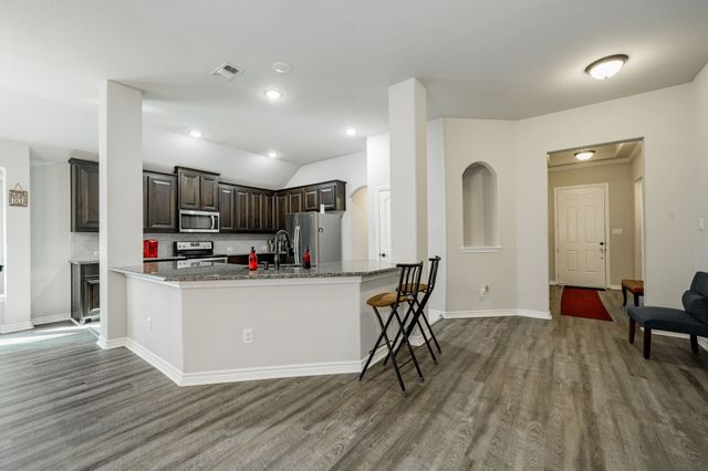 1912 Sunflower Drive, Glenn Heights, TX 75154