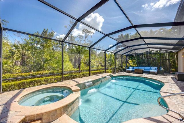 9582 Firenze CIR, Naples, FL 34113