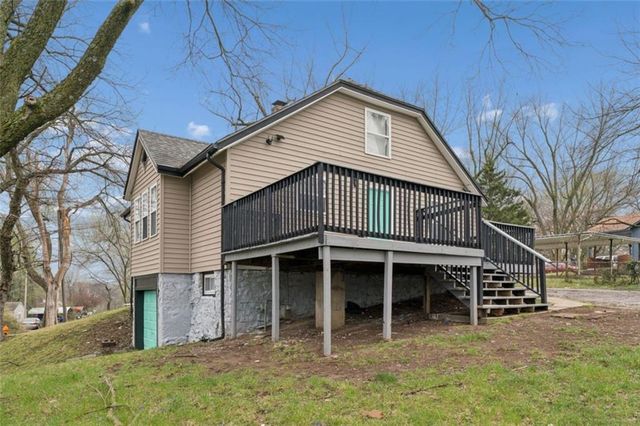 2200 S Hall Avenue, Independence, MO 64053