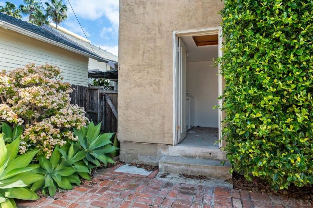 1698 Myrtle Ave, San Diego, CA 92103