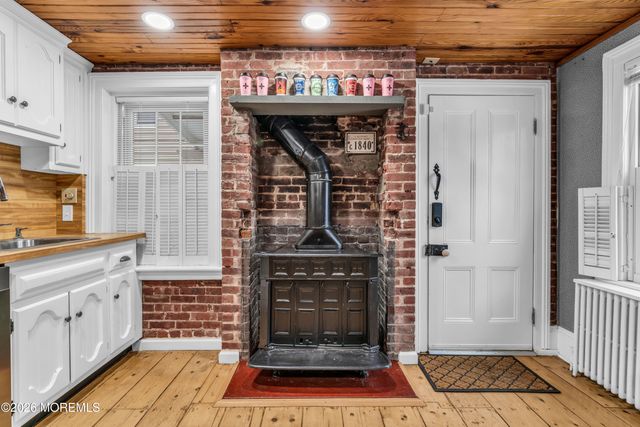 72 1st Street, Keyport, NJ 07735