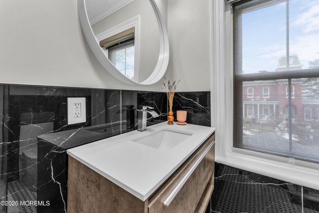 72 1st Street, Keyport, NJ 07735