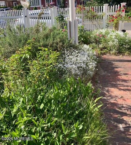 72 1st Street, Keyport, NJ 07735