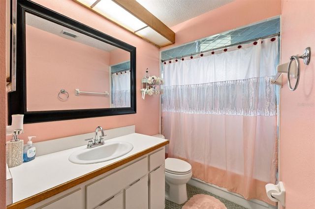 6160 LAYTON AVENUE, Spring Hill, FL 34608