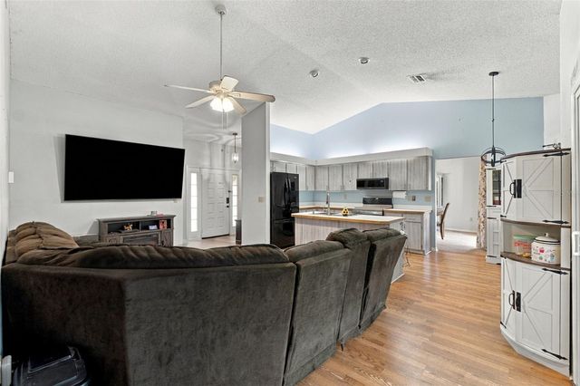 6160 LAYTON AVENUE, Spring Hill, FL 34608