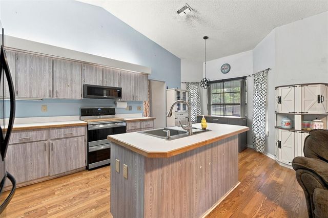 6160 LAYTON AVENUE, Spring Hill, FL 34608