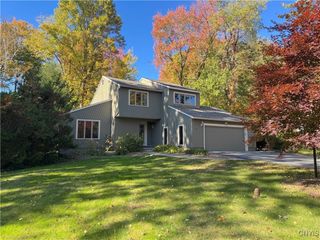 8811 Wandering Way, Lysander, NY 13027