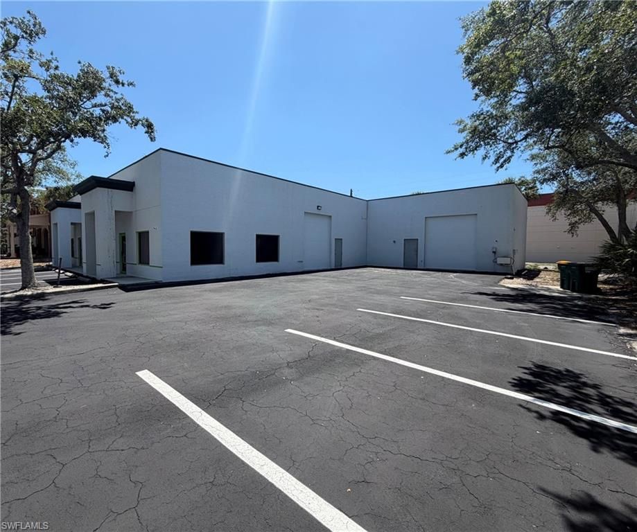 1502 Rail Head BLVD, NAPLES, FL 34110 — exterior