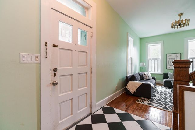 66 E Hubbard Avenue, Columbus, OH 43215