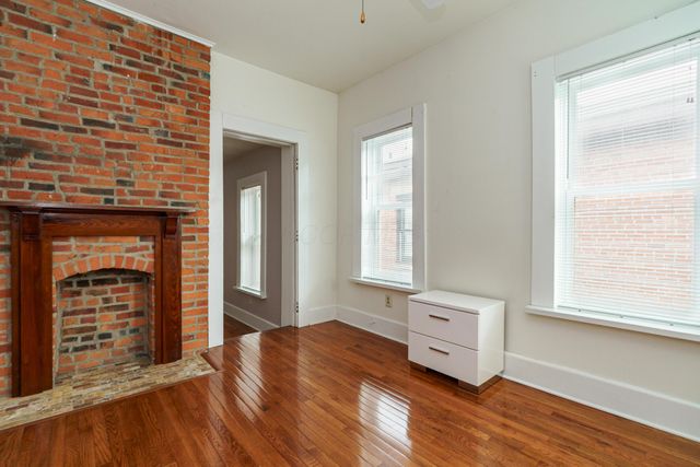 66 E Hubbard Avenue, Columbus, OH 43215