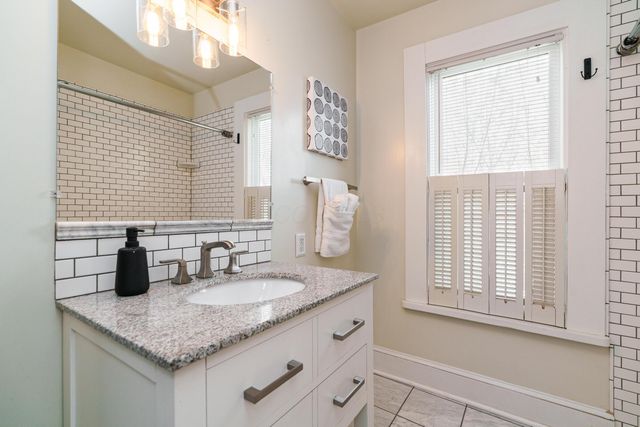 66 E Hubbard Avenue, Columbus, OH 43215