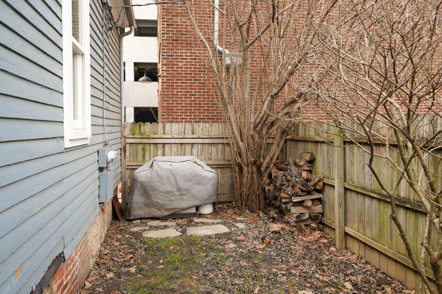 66 E Hubbard Avenue, Columbus, OH 43215