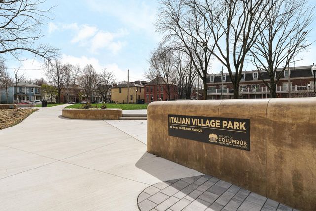 66 E Hubbard Avenue, Columbus, OH 43215