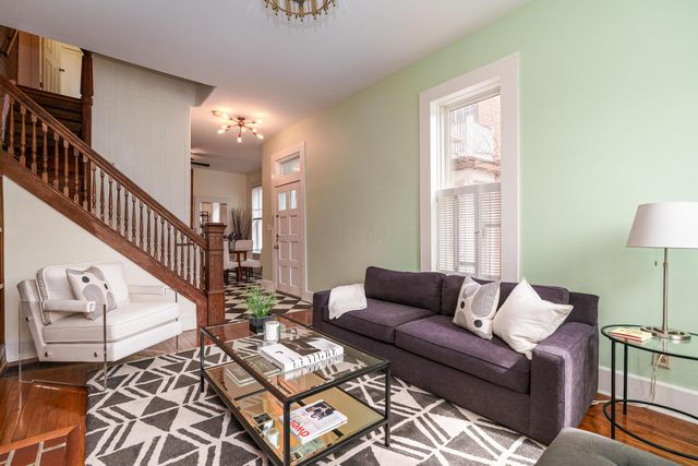 66 E Hubbard Avenue, Columbus, OH 43215