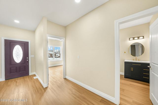 1830 PINNACLE POINT, Holts Summit, MO 65043