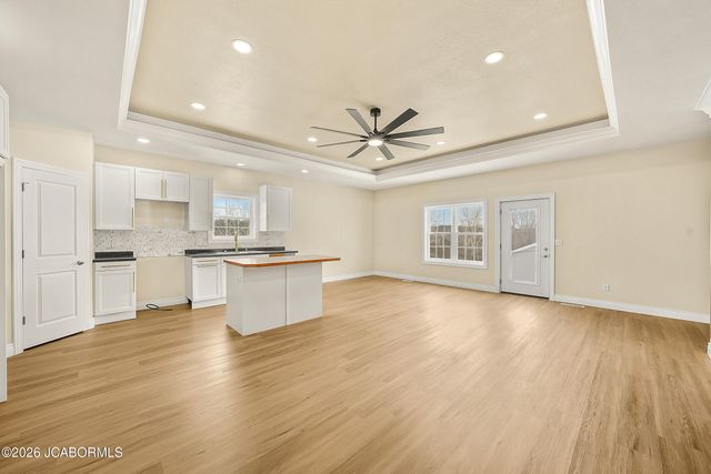 1830 PINNACLE POINT, Holts Summit, MO 65043