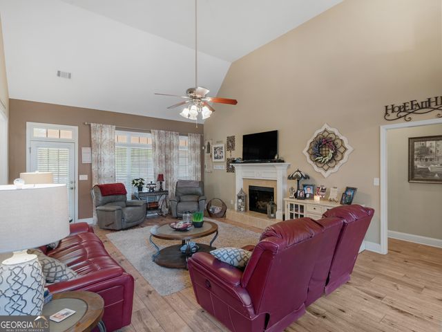 225 Suffolk Way, Mcdonough, GA 30252
