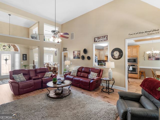 225 Suffolk Way, Mcdonough, GA 30252