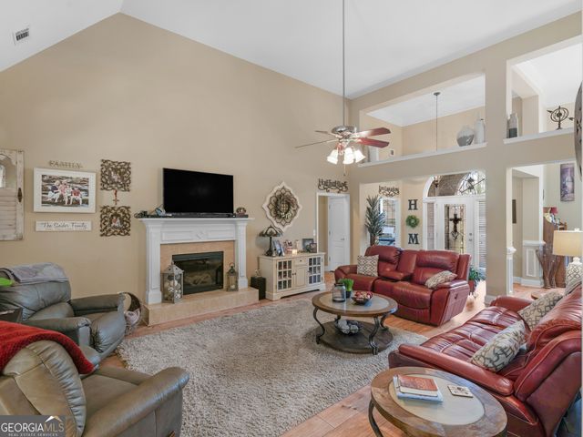 225 Suffolk Way, Mcdonough, GA 30252